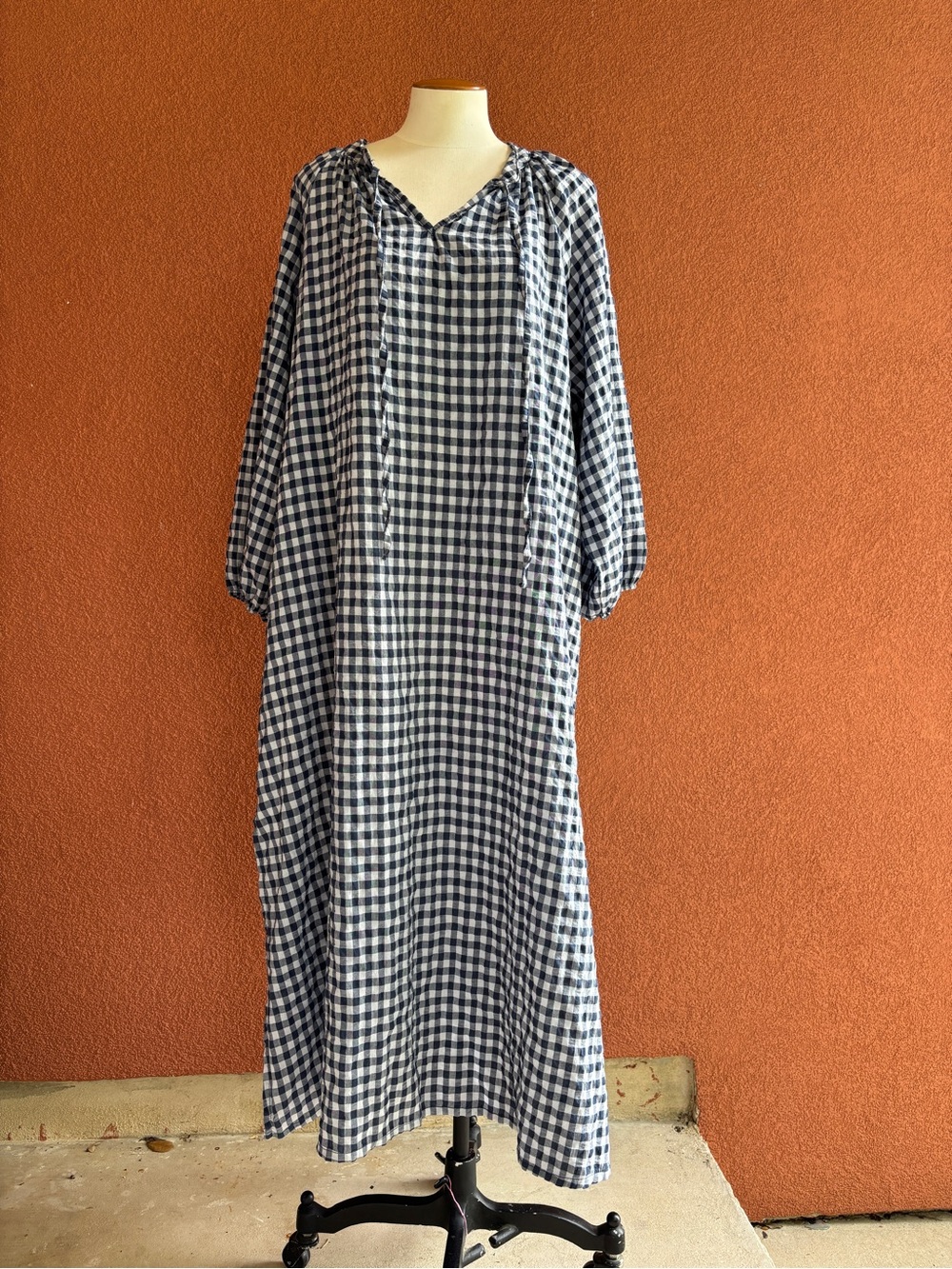 Gingham Maxi Dress with Balloon Sleeves - Navy & White